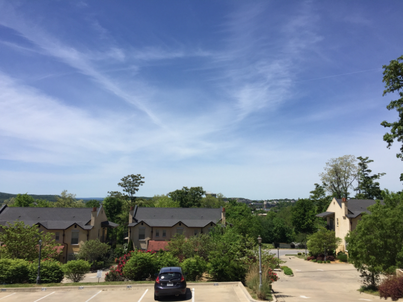 44 N Olive Ave - Photo 3 of 47