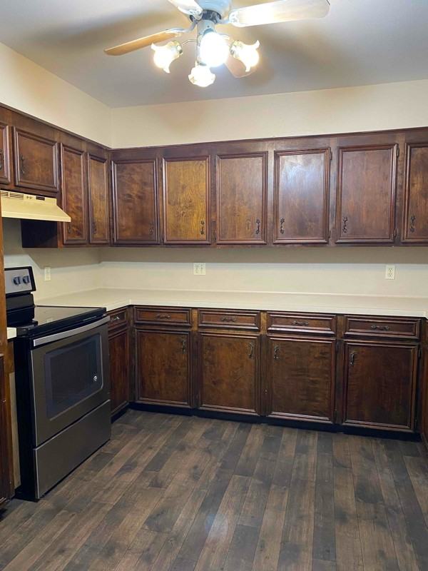 420 Wedgewood St - Photo 4 of 15