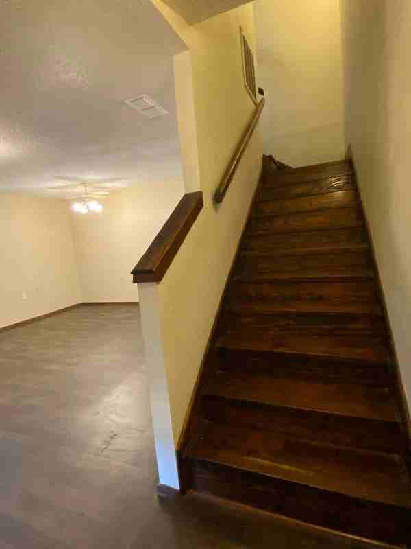 420 Wedgewood St - Photo 7 of 15