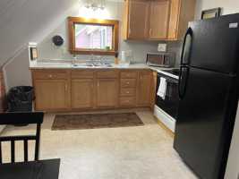 featured image of 27 Bunker Hill St #B