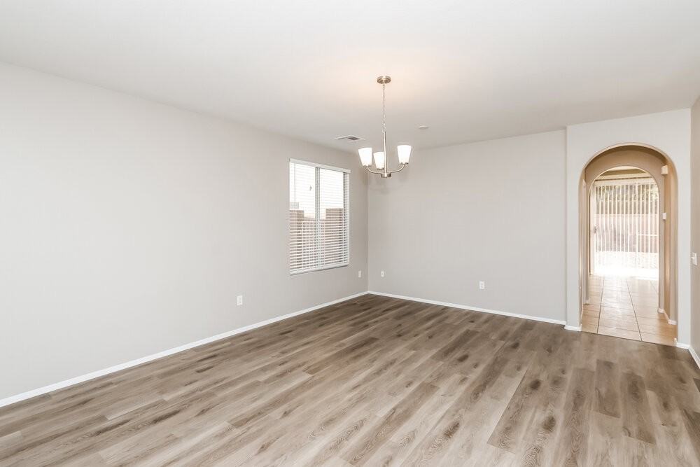 672 Prosser Creek Pl - Photo 6 of 17