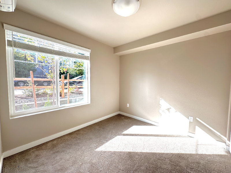 15423 Admiralty Way #A3 - Photo 3 of 20