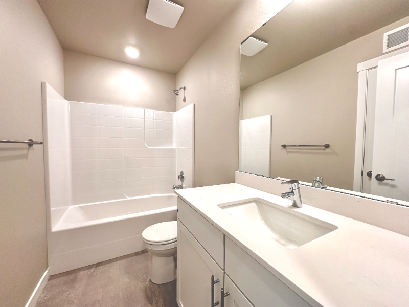 15423 Admiralty Way #A3 - Photo 4 of 20