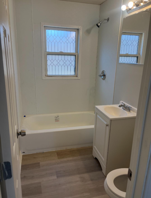 4028 Myrtle Ave - Photo 6 of 10