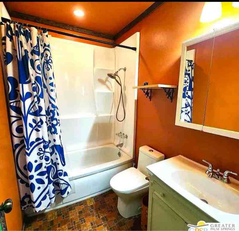 25305 Marion Ridge Dr #1 - Photo 5 of 6