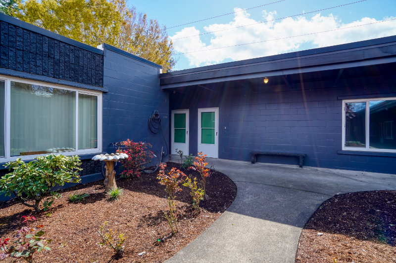 177 Se 5th Ave #A - Photo 5 of 13