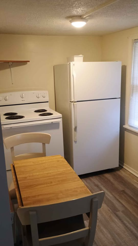 363 S Capitol St #7 - Photo 2 of 8