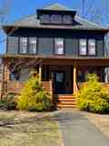 79 College St #3A - Photo 1 of 1