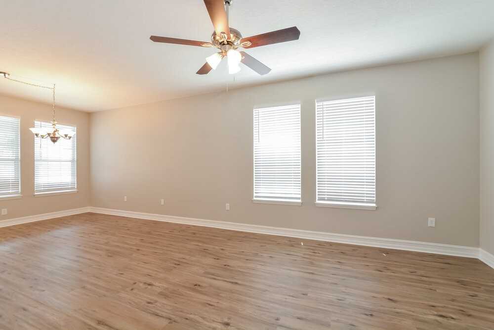 3303 Primrose Willow Dr - Photo 5 of 18