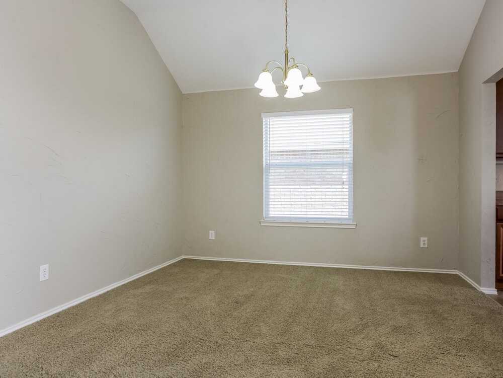 4413 Corner Brook Ln - Photo 4 of 13