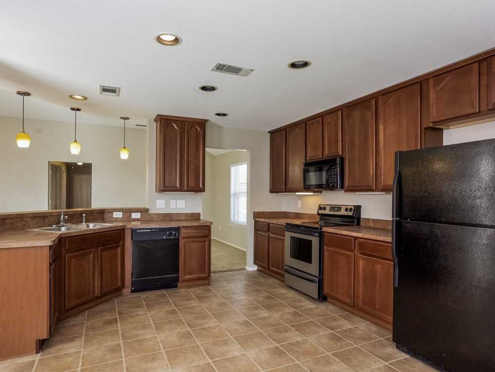 4413 Corner Brook Ln - Photo 5 of 13