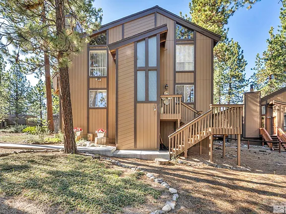 167B Holly Ln - Photo 2 of 6