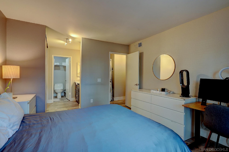 10940 Summerdale Way - Photo 5 of 15