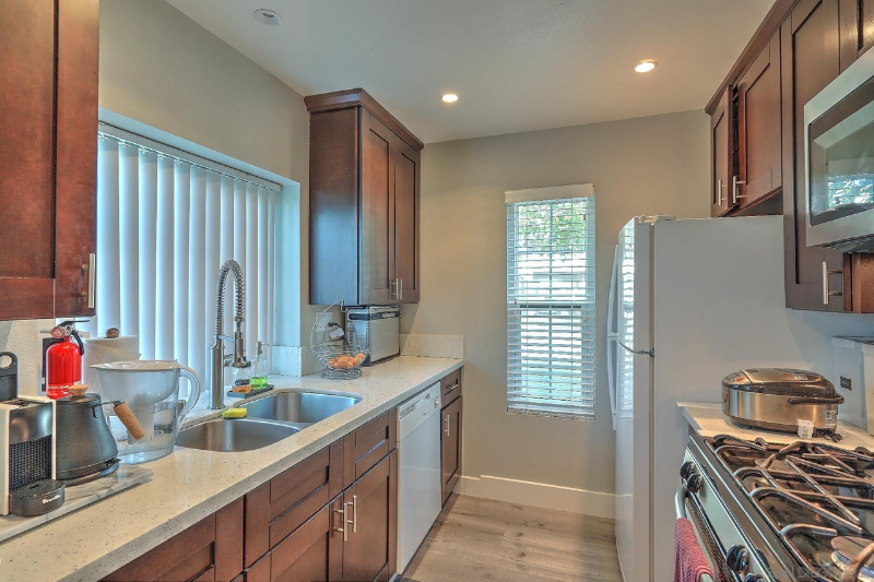 10940 Summerdale Way - Photo 6 of 15