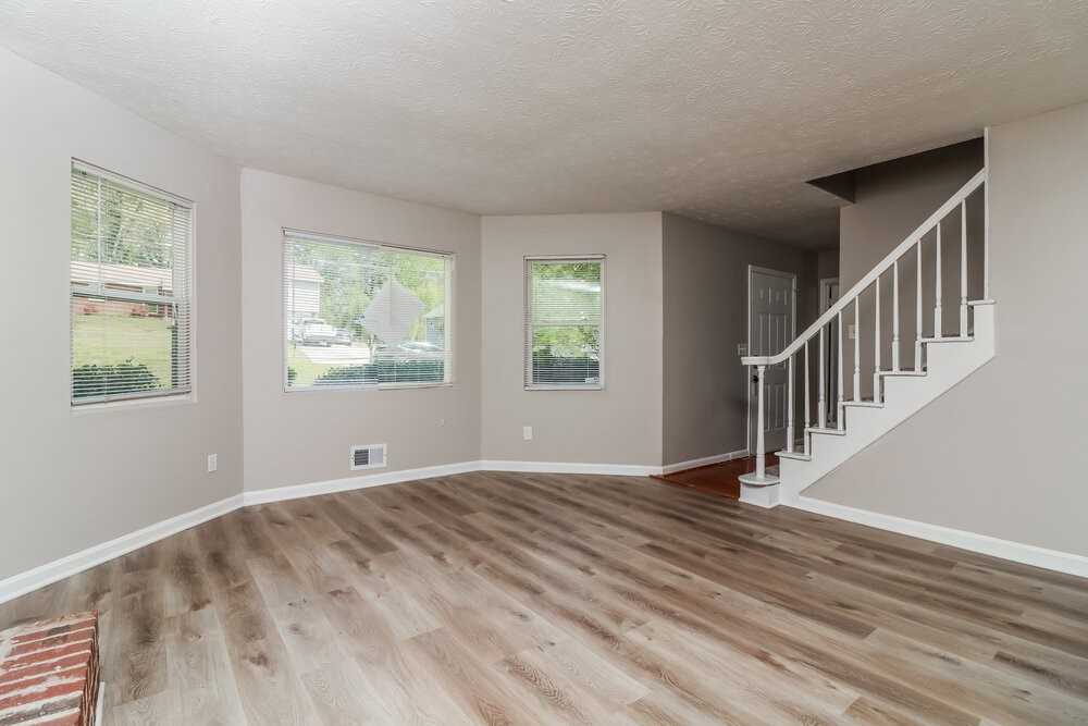 2939 Thistledown Ct - Photo 7 of 17