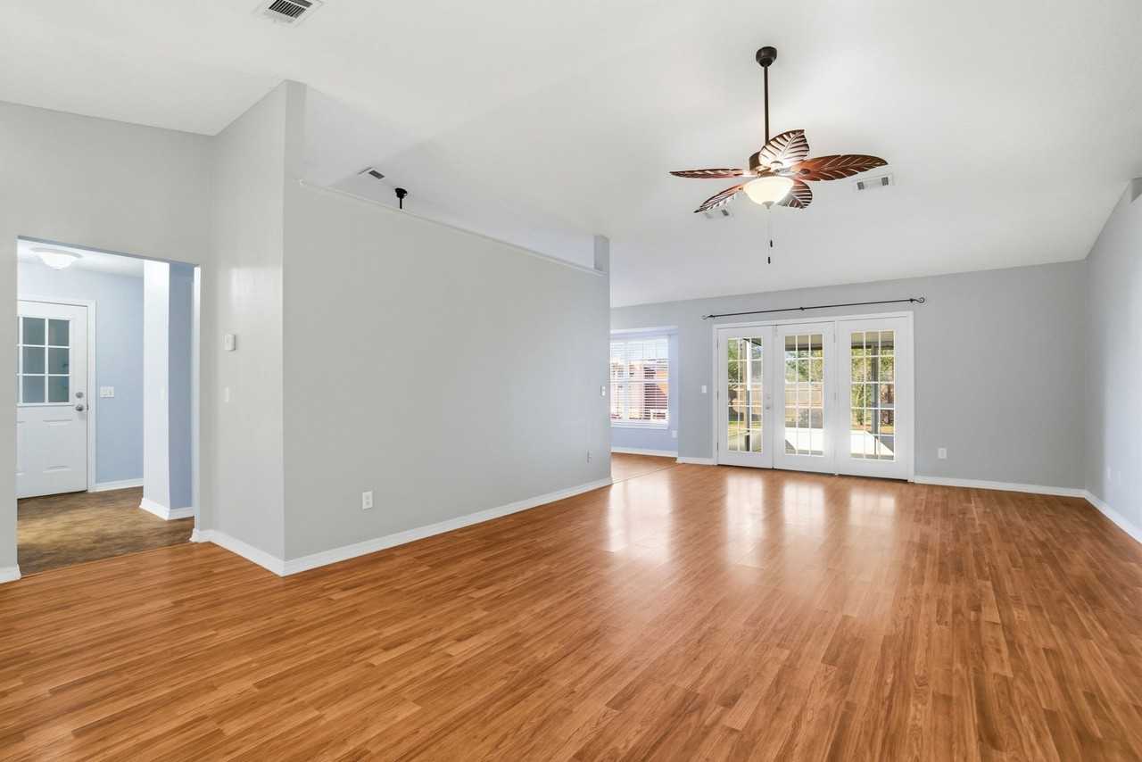 3315 Bauer Rd - Photo 7 of 20