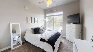 featured image of 225 E Prentiss St