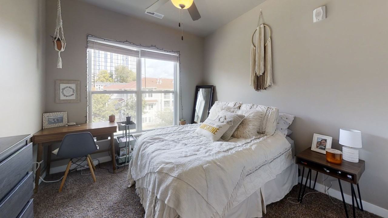 DPI225 - Dubuque Street Condos - Photo 7 of 40