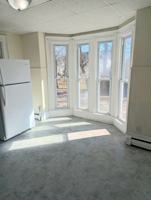 featured image of 17 Autumn St #1