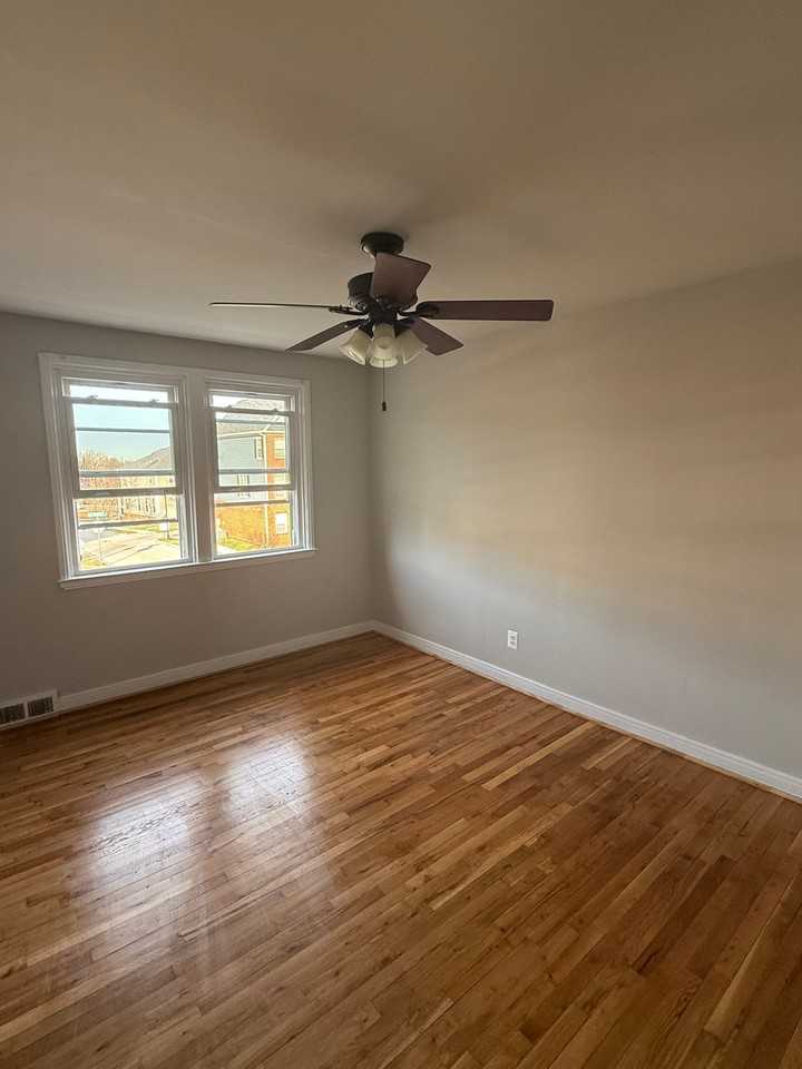 4415 Old Frederick Rd - Photo 2 of 17