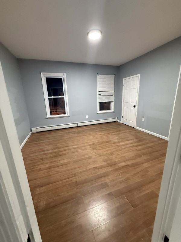 293 E 29th St #1 - Photo 3 of 6