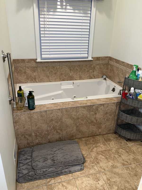 18 Schollcrest Ave - Photo 5 of 13