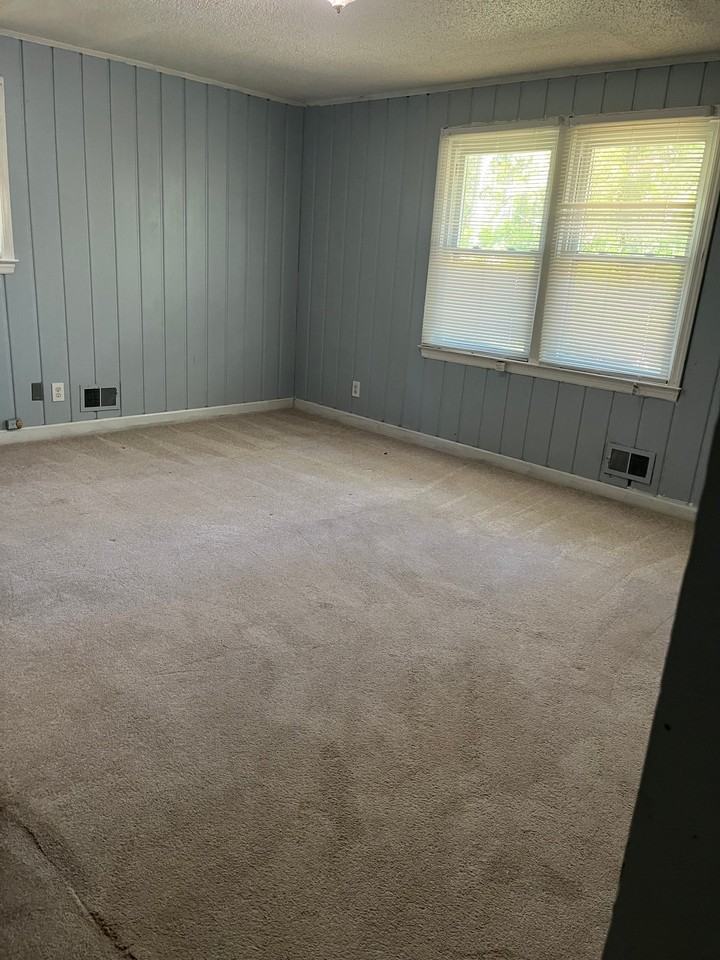 549 Sharpe Rd - Photo 3 of 5