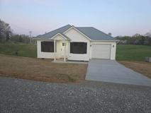 807 Hillcrest Dr - Photo 1 of 1