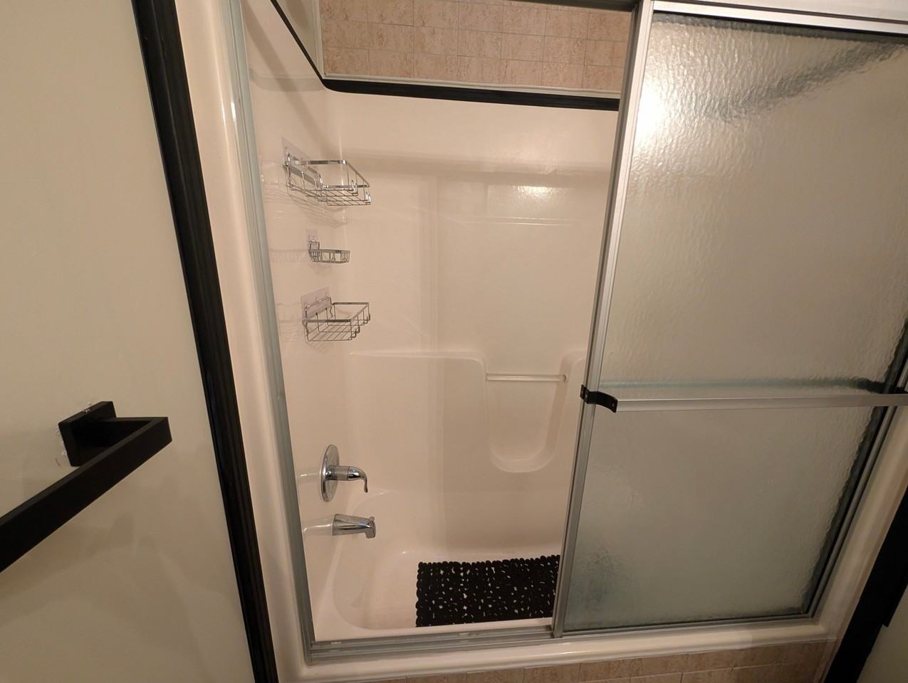 438 Dickson Rd - Photo 3 of 5