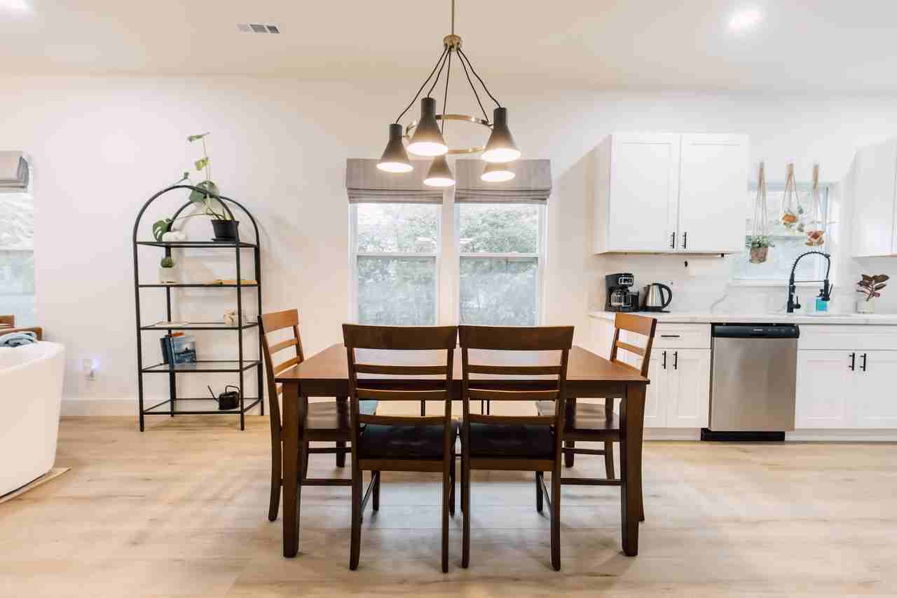 215 Kerr Ave - Photo 5 of 19