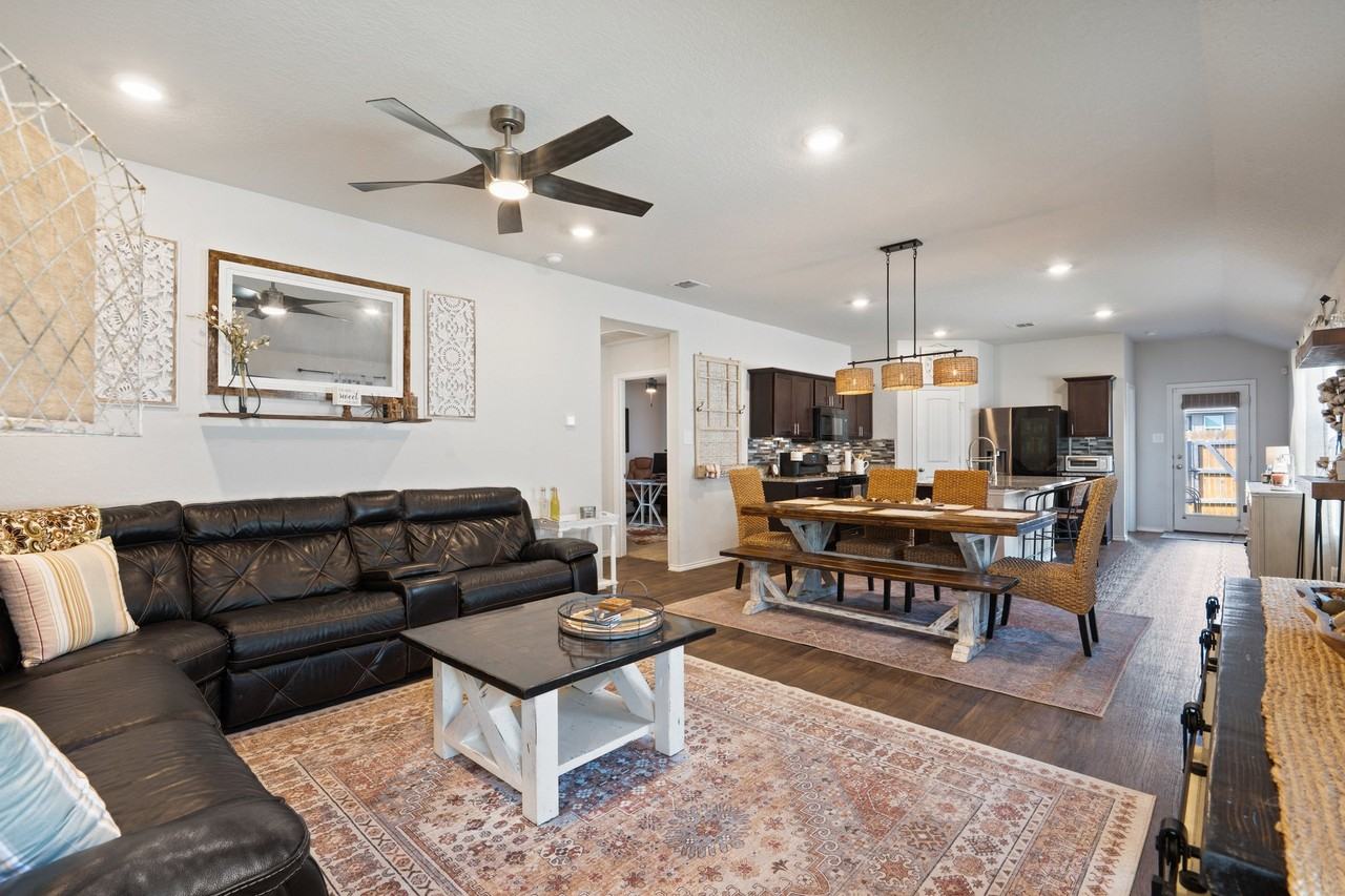 140 Skipping Stone Ln - Photo 3 of 20