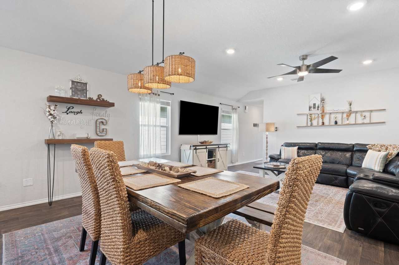 140 Skipping Stone Ln - Photo 4 of 20