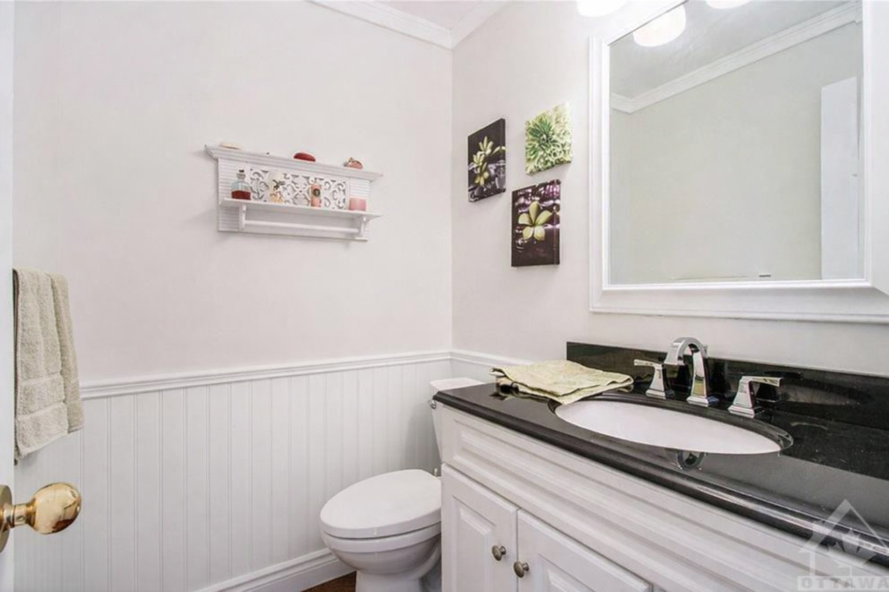 2233 Nature Trail Crescent #1 - Photo 7 of 15