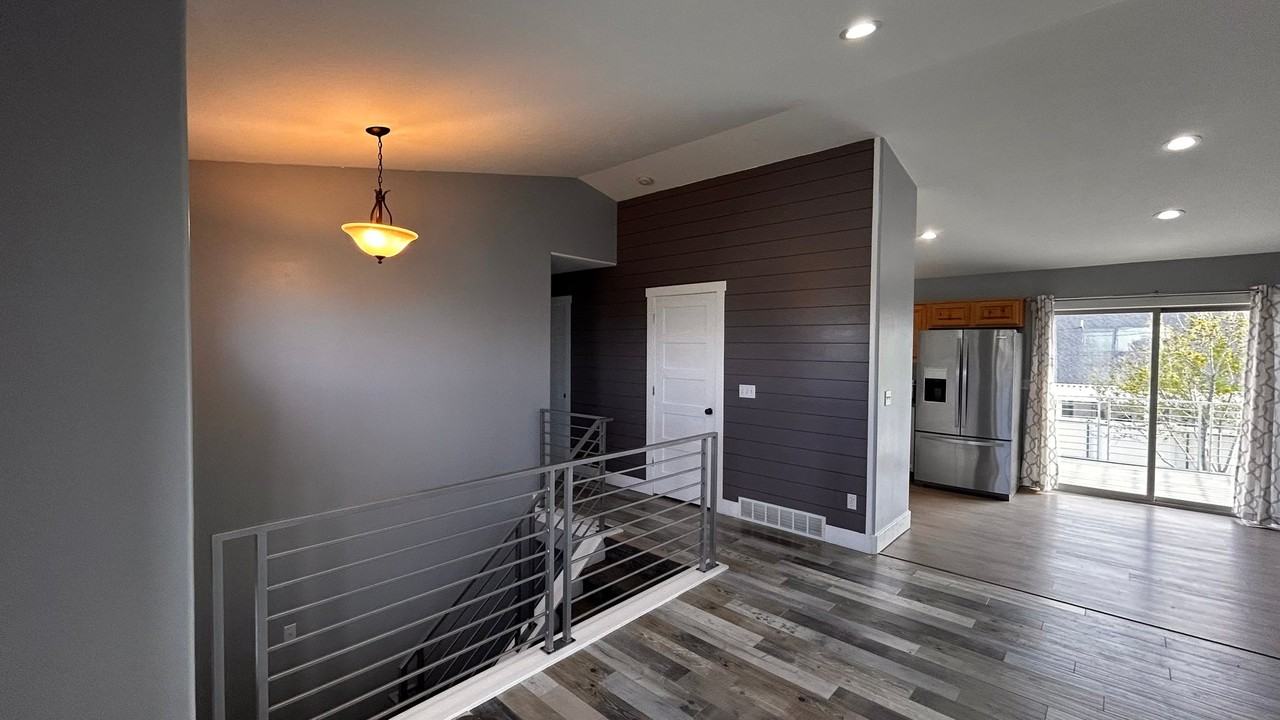 1611 Wn - Photo 3 of 20