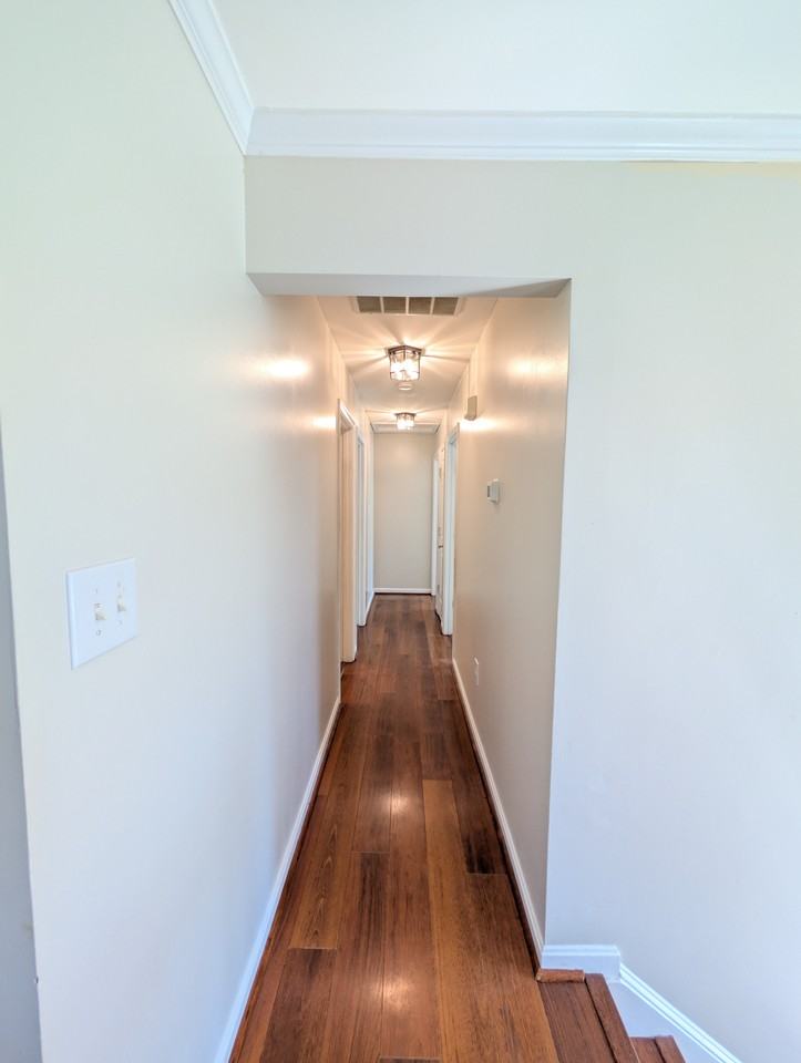 212 Silver Stone Dr - Photo 5 of 15