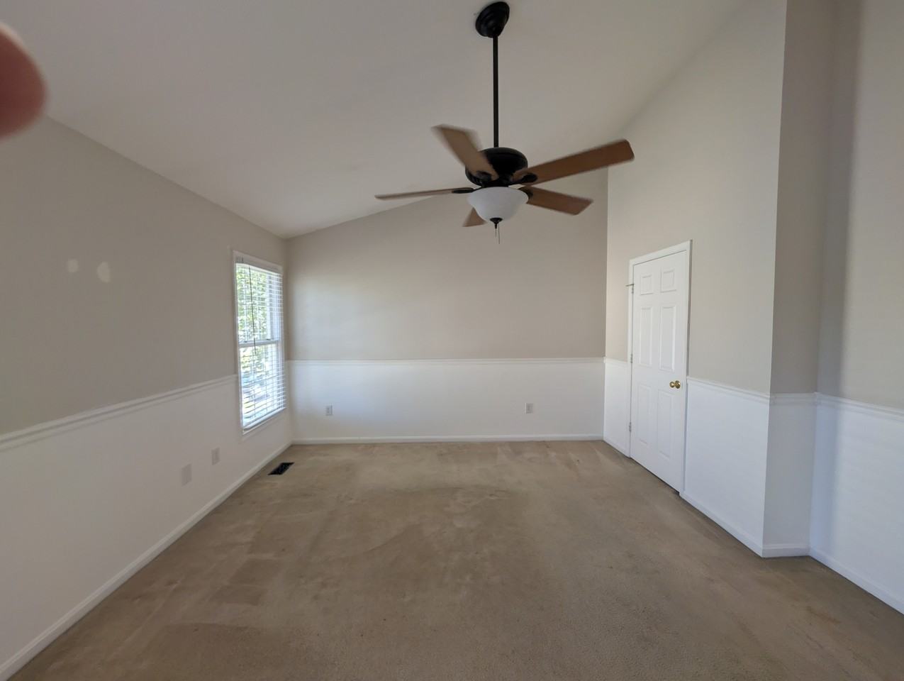 212 Silver Stone Dr - Photo 6 of 15