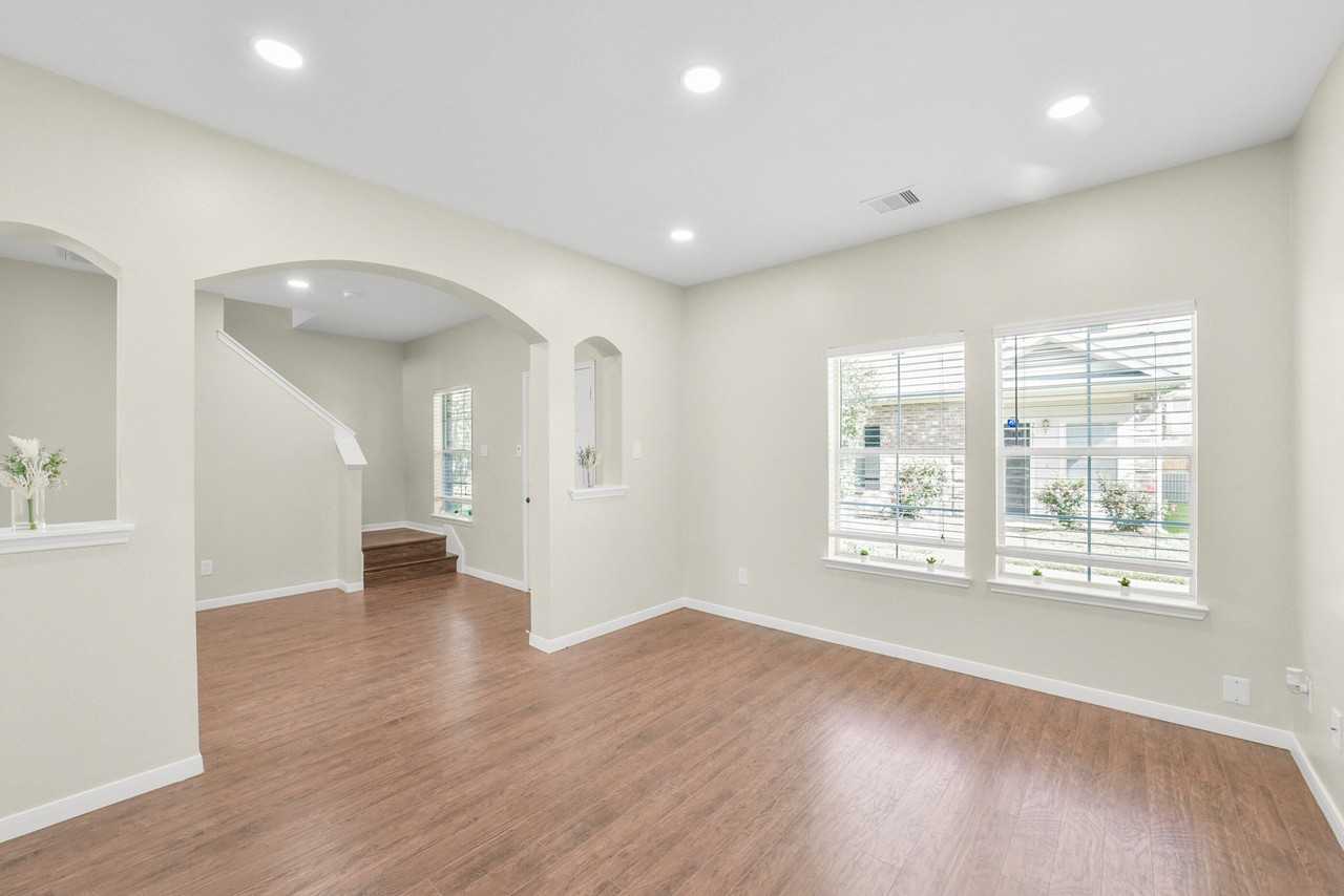 21771 Mossy Field Ln - Photo 2 of 20