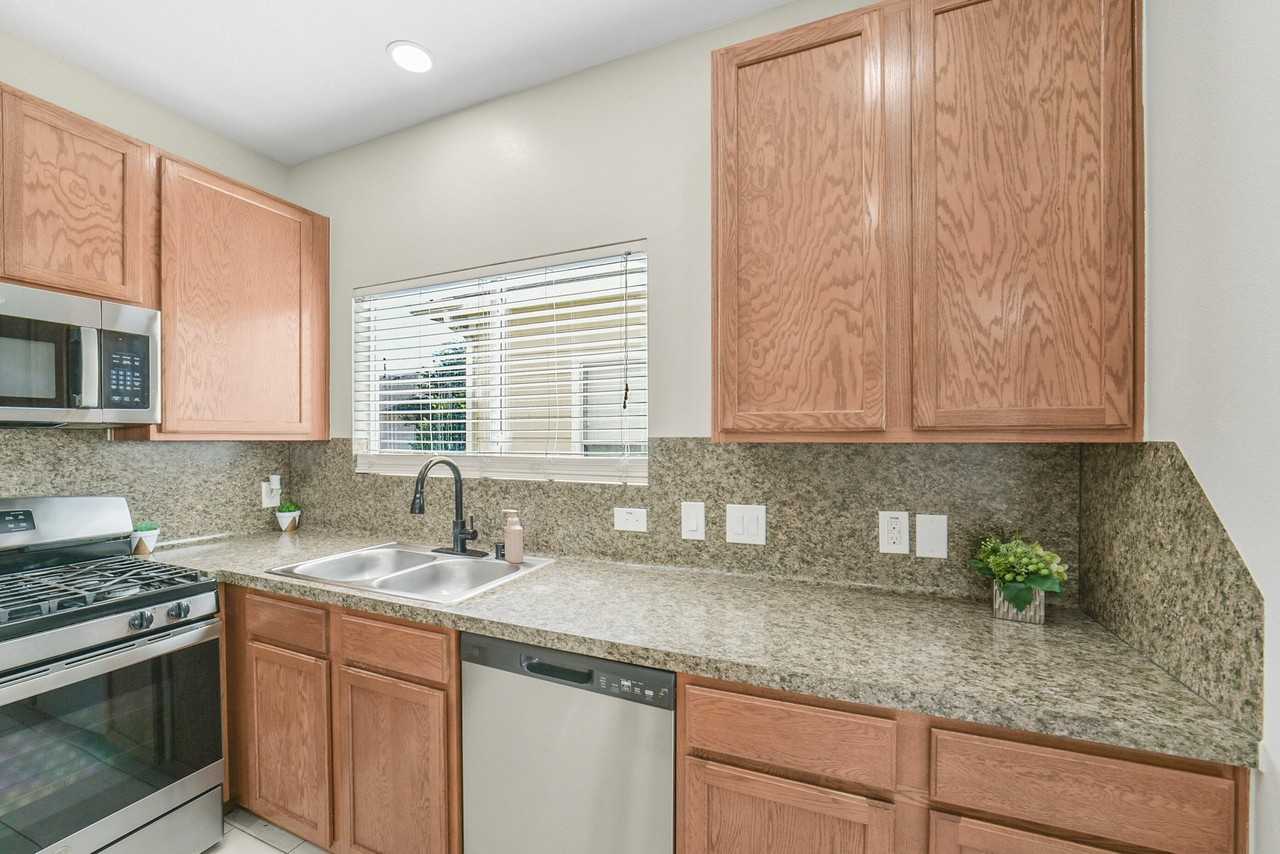 21771 Mossy Field Ln - Photo 3 of 20