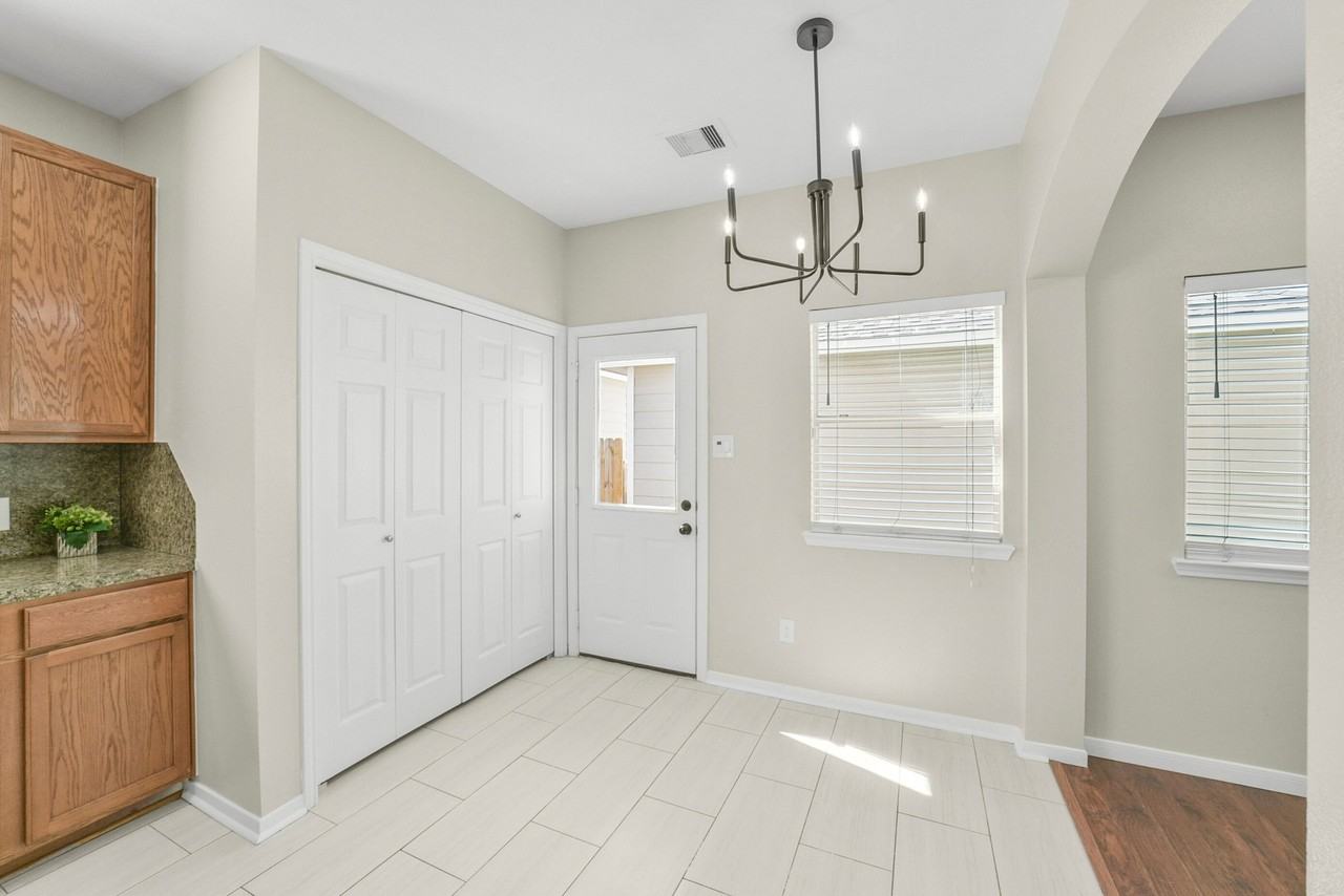 21771 Mossy Field Ln - Photo 5 of 20