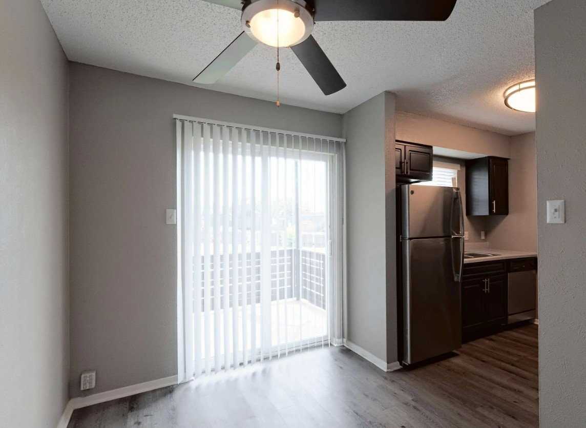 531 Bedford Rd #221 - Photo 3 of 20