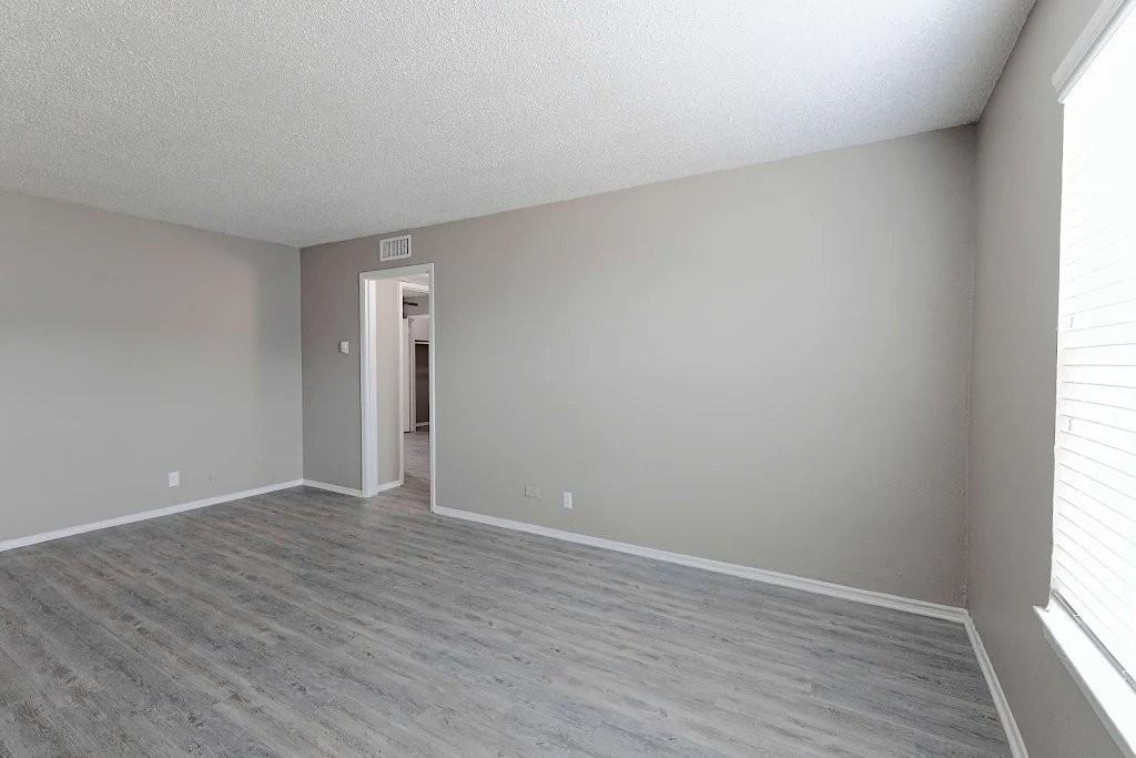 531 Bedford Rd #221 - Photo 7 of 20