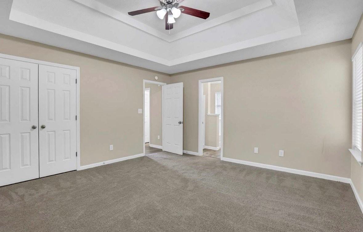 3262 Sugar Creek Falls Ave Se - Photo 5 of 9