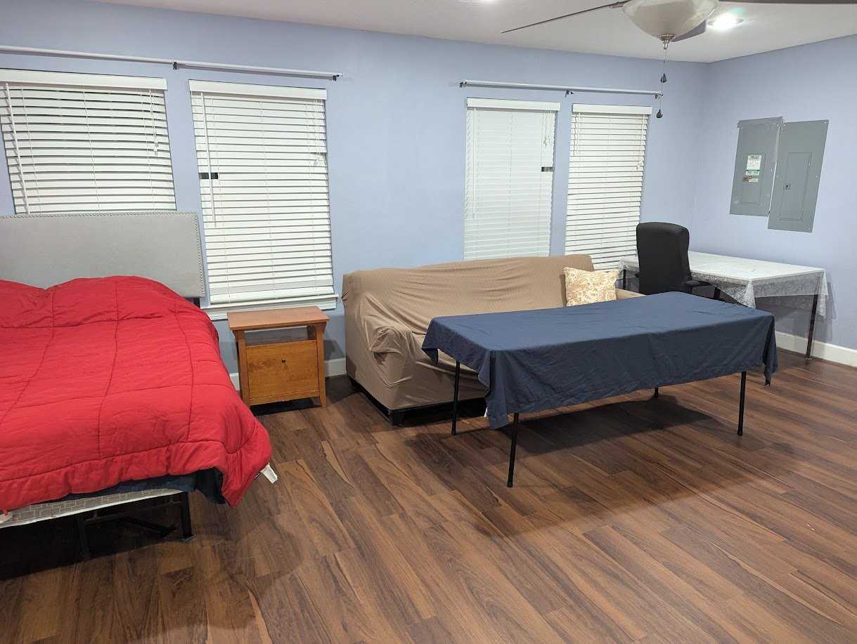 7830 Sw 97th Ave #B - Photo 2 of 14