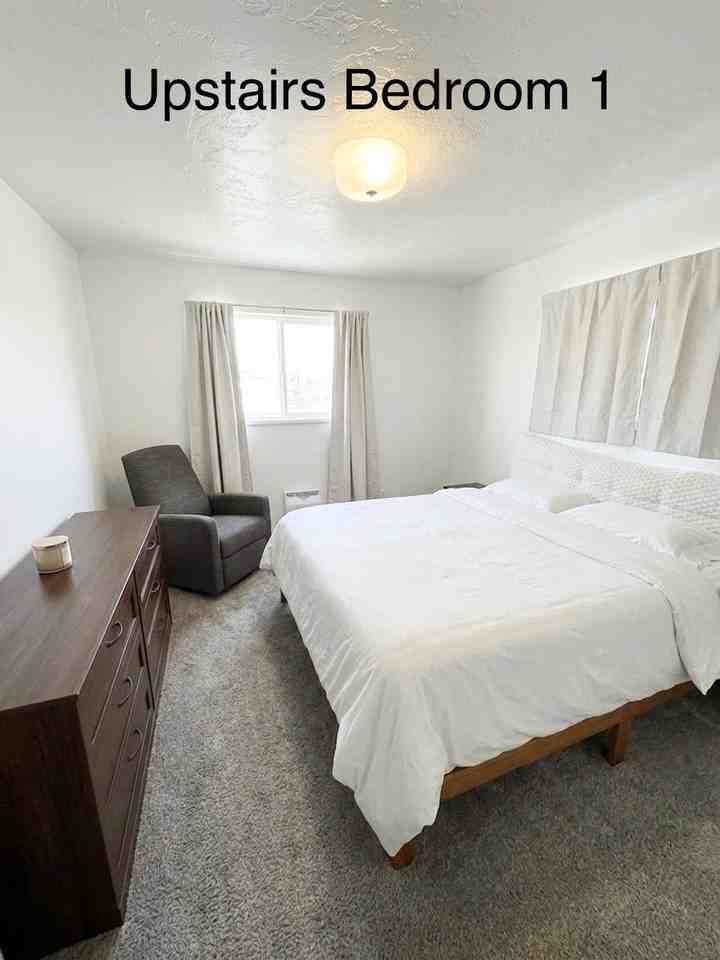 376 Se - Photo 2 of 8