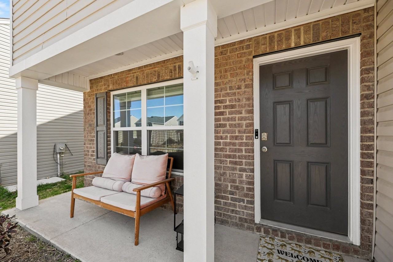 5223 Ironwood Dr - Photo 2 of 17