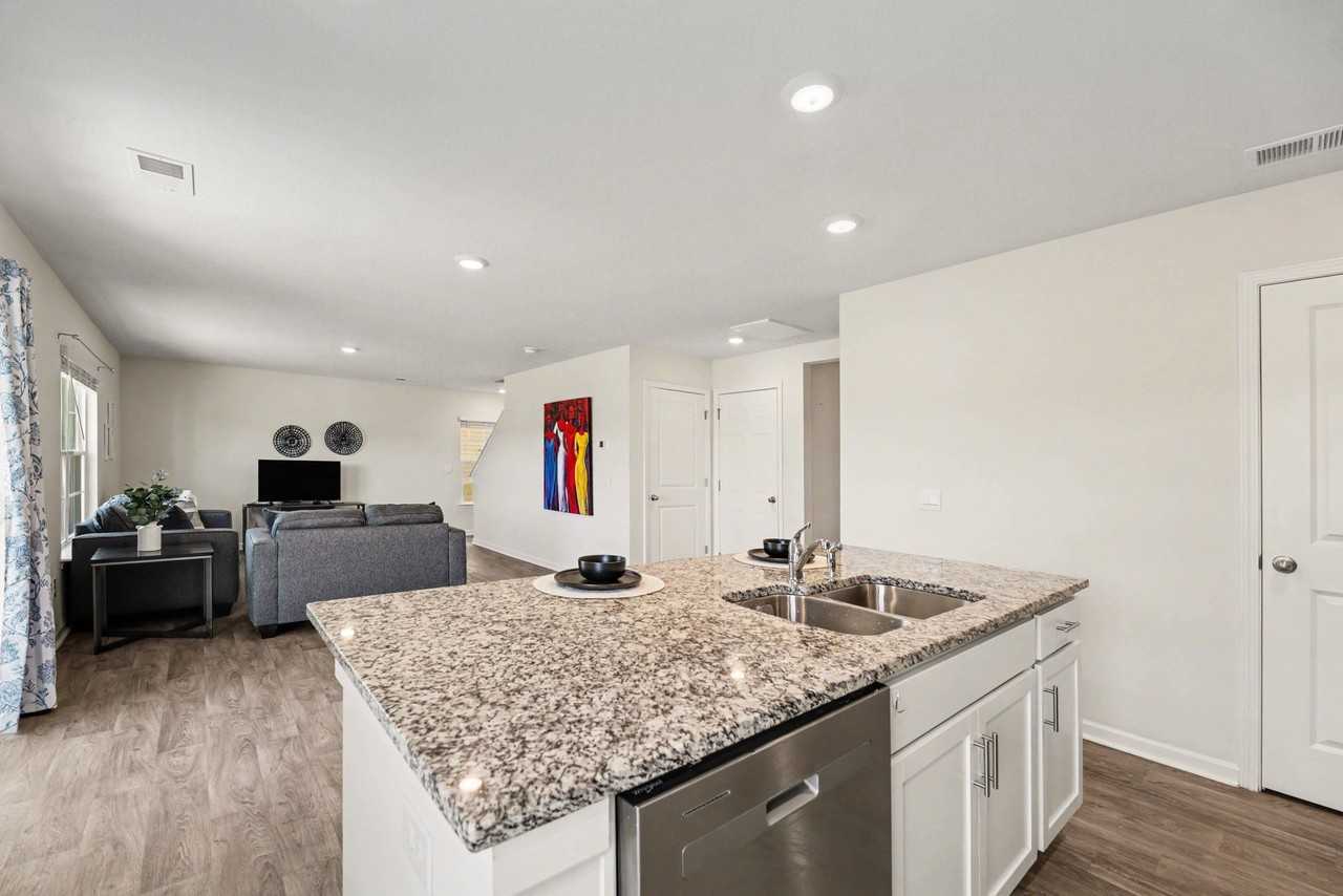 5223 Ironwood Dr - Photo 6 of 17