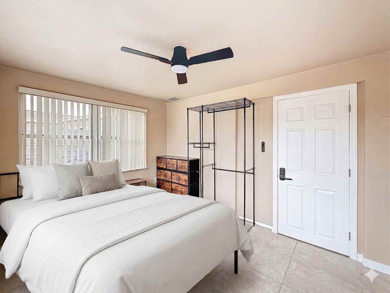 3632 Brompton Dr - Photo 2 of 12