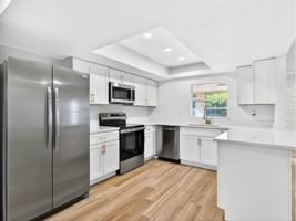 featured image of 709 Brookview Dr