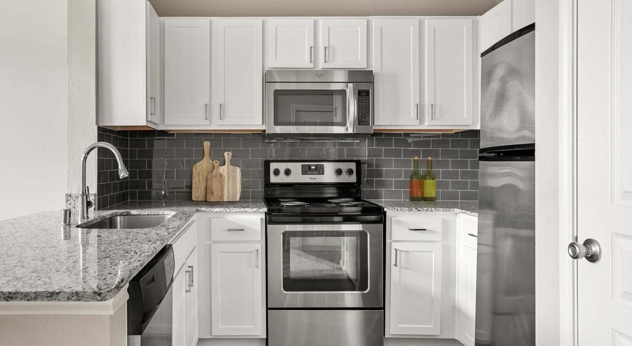 7927 Forest Ln #1007 - Photo 5 of 16