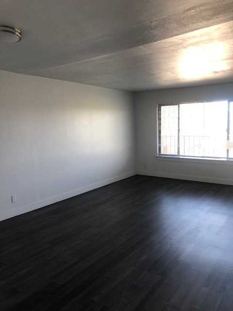 13011 - Photo 2 of 9